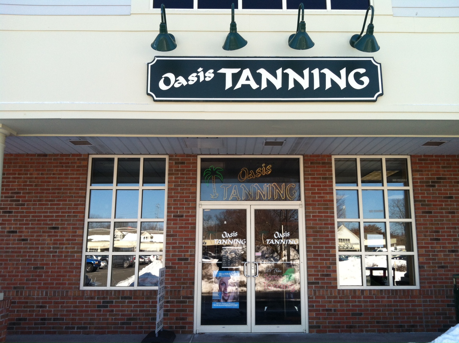 Oasis Tan Tanning Salon Massapequa